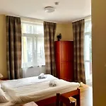 Πανσιόν Parkowa Hubal 3*