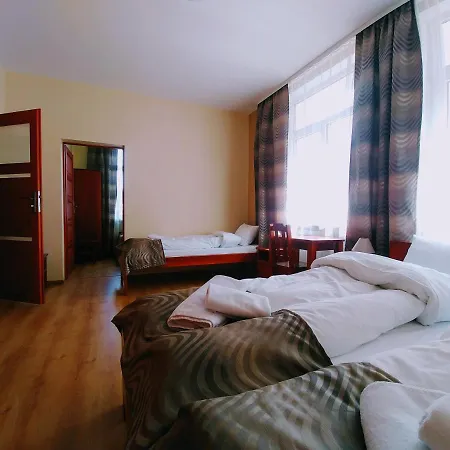 게스트하우스 Parkowa Hubal