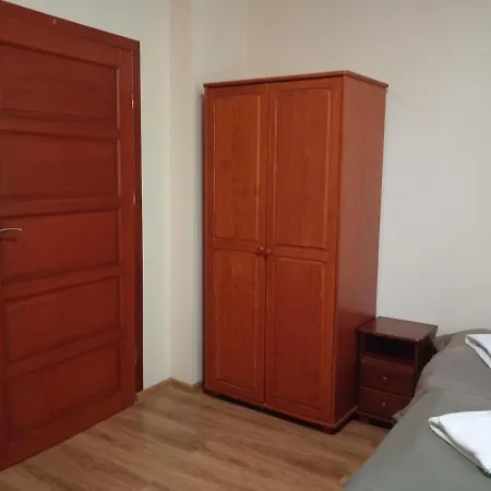Konukevi Parkowa Hubal *